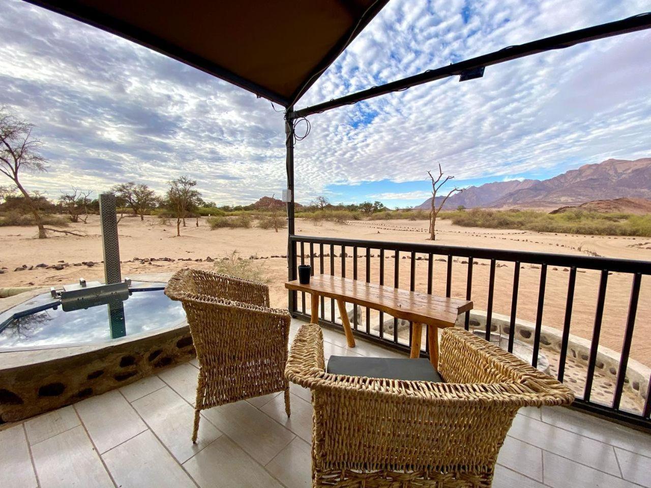 Brandberg White Lady Lodge Uis Exterior foto