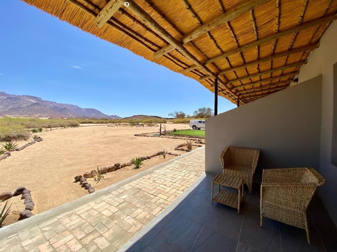 Brandberg White Lady Lodge Uis Exterior foto